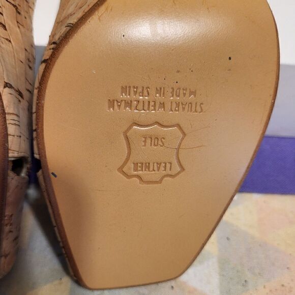 NIB Stuart Weitzman Cork Leather Peep Toe Curved Gold Heel Pumps sz.6.5 Ret $425 - Picture 14 of 14